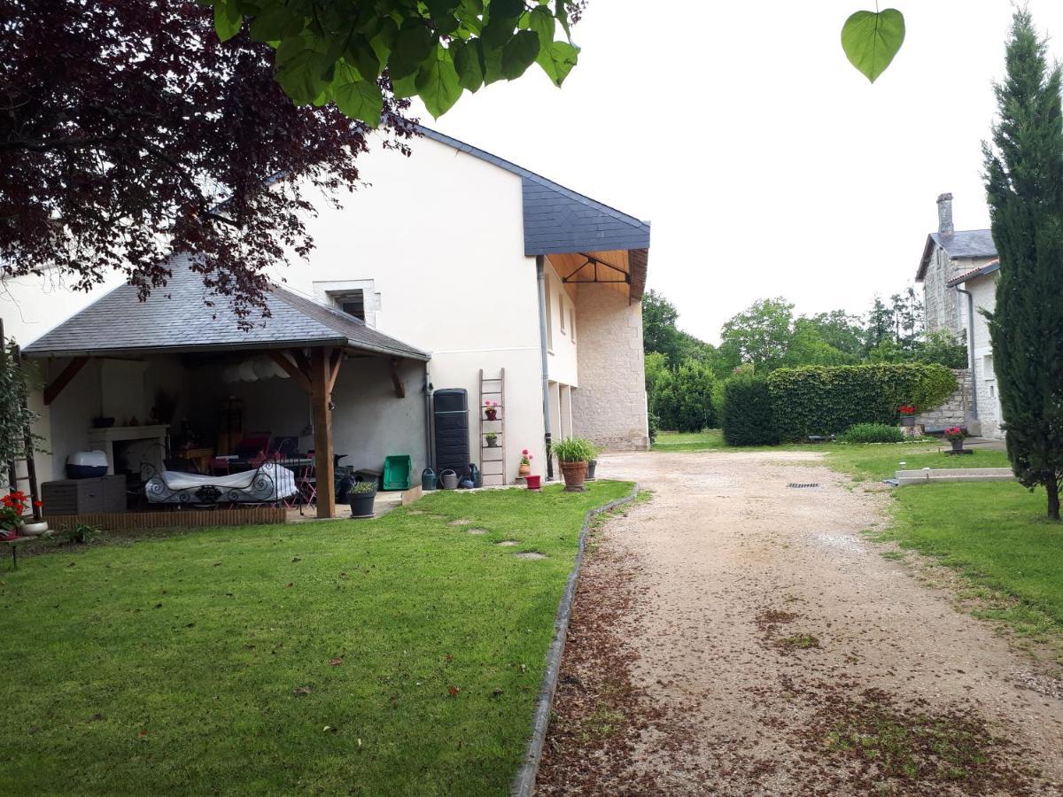 Gite Amanala Poitou Saint-Genest-d'Ambiere Eksteriør bilde